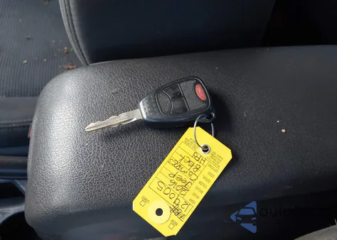 2016 Jeep Compass Sport z USA, uszkodzony, nr VIN 1C4NJDBB4GD780354